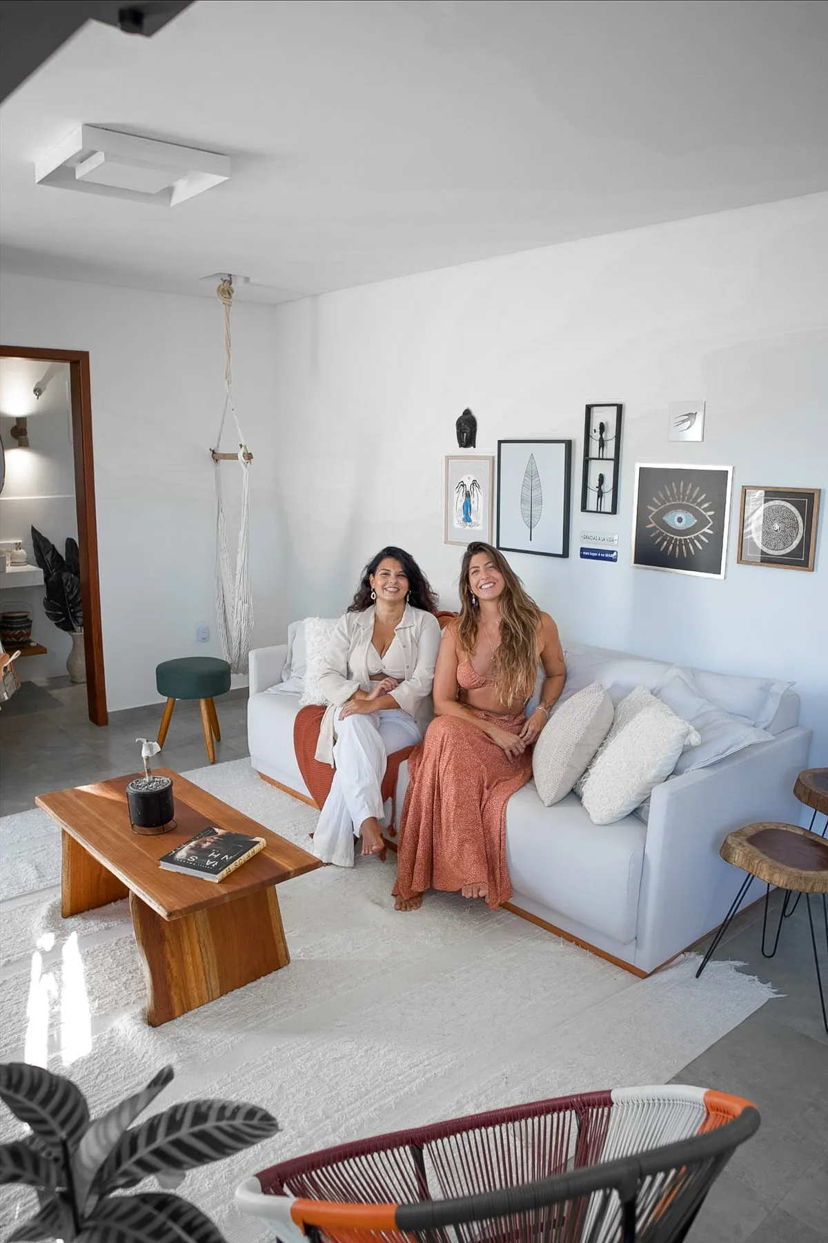 Phayna e Luisa na Casa Refúgio